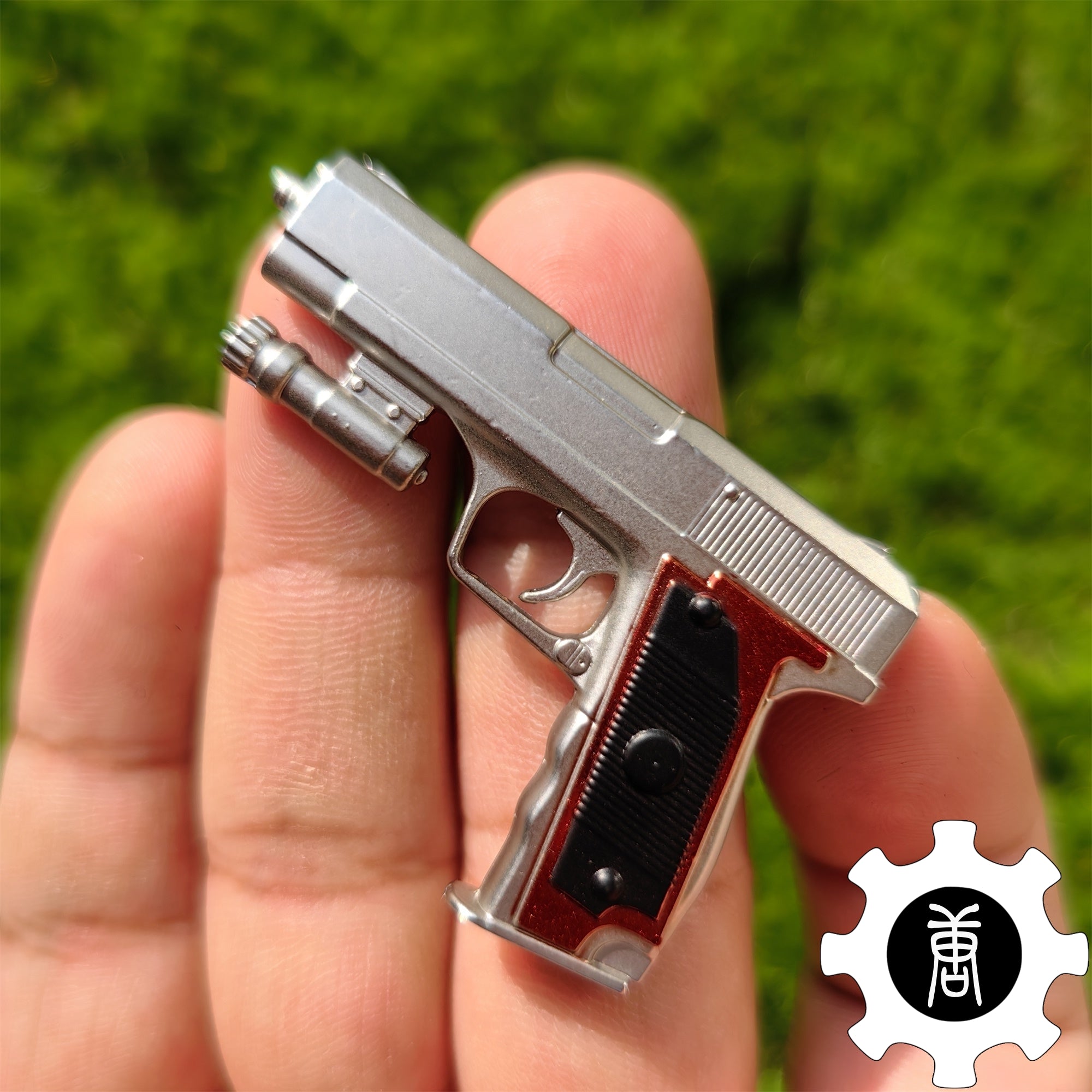 Re4 Weapon Case Leon S Kennedy Metal Mini Weapon USA Only - Tophatter Daily Deals