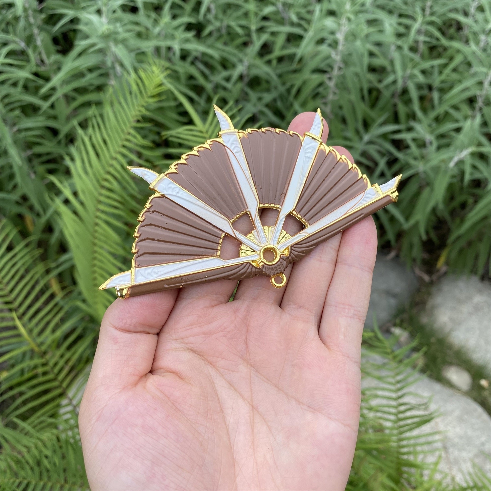 Mini Scale Bloodhound Wraith Gibraltar Mirage Wattson Crypto Valkyrie Heirloom Metal Crafts - Tophatter Daily Deals