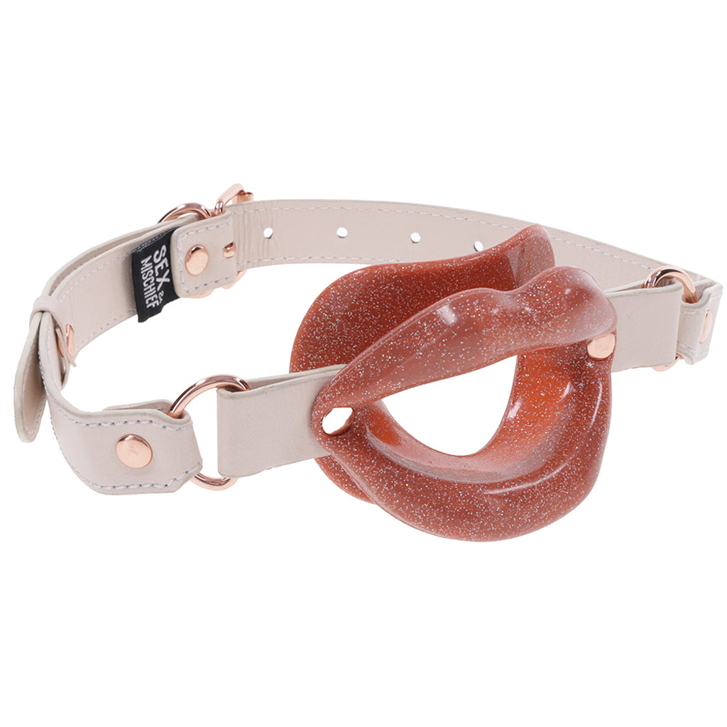 S&M Peaches 'n CreaMe Silicone Lips Gag - Tophatter's Adult Products Bondage and Fetish > Ball Gags & Mouth Restraints - Tophatter Daily Deals
