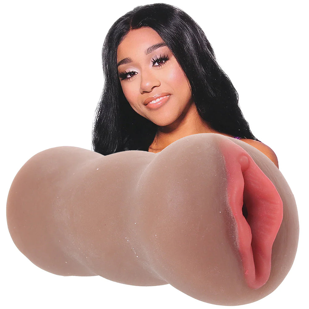 Amari Gold Pussy Stroker - Tophatter's Adult Products Male Masturbators > Pocket Strokers - Tophatter Daily Deals