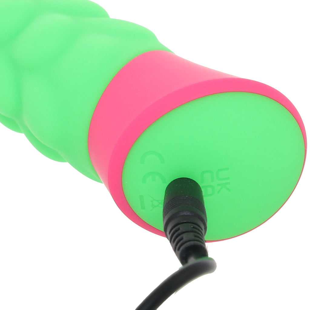 Rave Silicone Ripple Vibe - Tophatter's Vibrator Deals Online Vibrators > G-Spot Vibrators - Tophatter Daily Deals