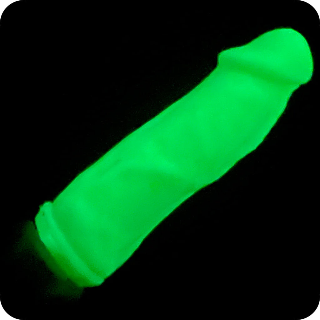 Clone-A-Willy Vibrator Kit in Glow in the Dark Dildo Sex Toys > Realistic Dildos - Tophatter Daily Deals