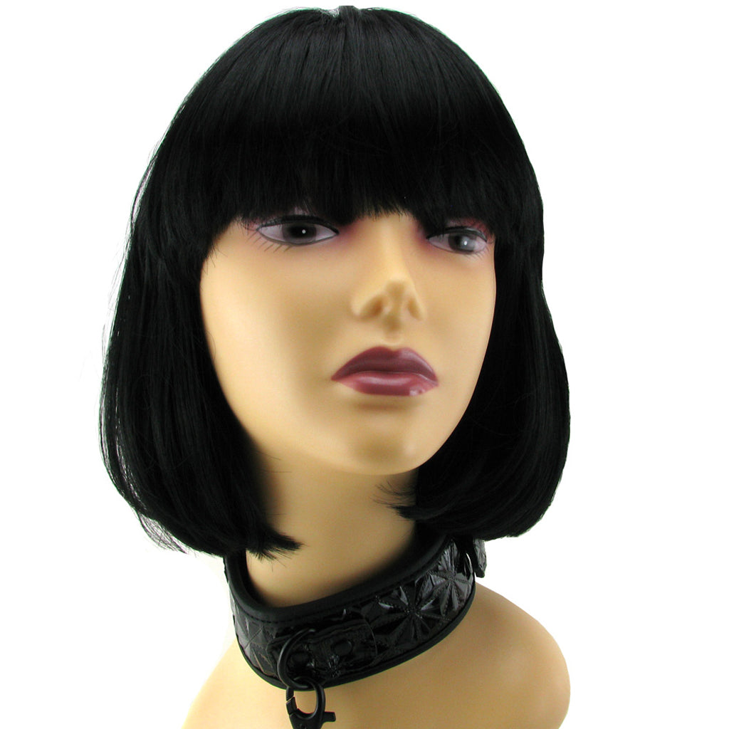 Sinful Collar with Leash in Black - Tophatter's Adult Products Bondage and Fetish > Leashes and Collars - Tophatter Daily Deals