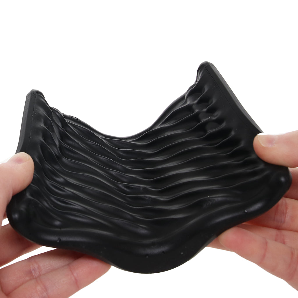 Arcwave Zing Vibrating Stroker - Tophatter's Adult Sex Toys Online Male Masturbators > Discreet Masturbators - Tophatter Daily Deals