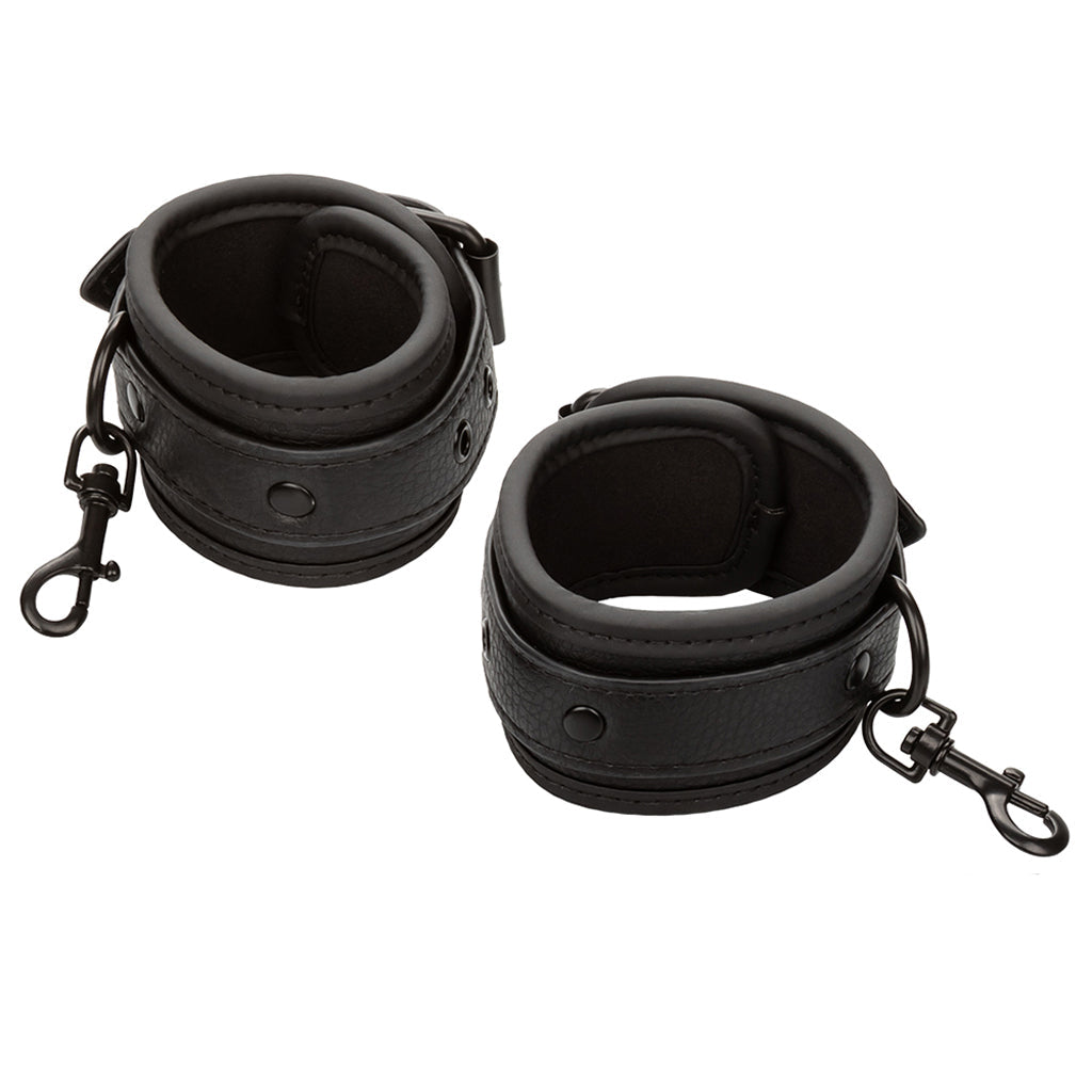 Nocturnal Position Strap with Pillow Bondage and Fetish > Restraints - Tophatter Daily Deals