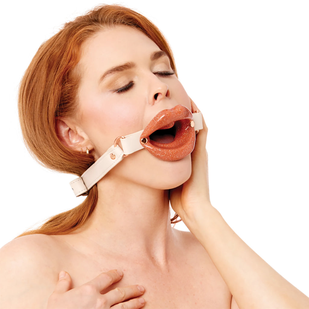 S&M Peaches 'n CreaMe Silicone Lips Gag Bondage and Fetish > Ball Gags & Mouth Restraints - Tophatter Daily Deals