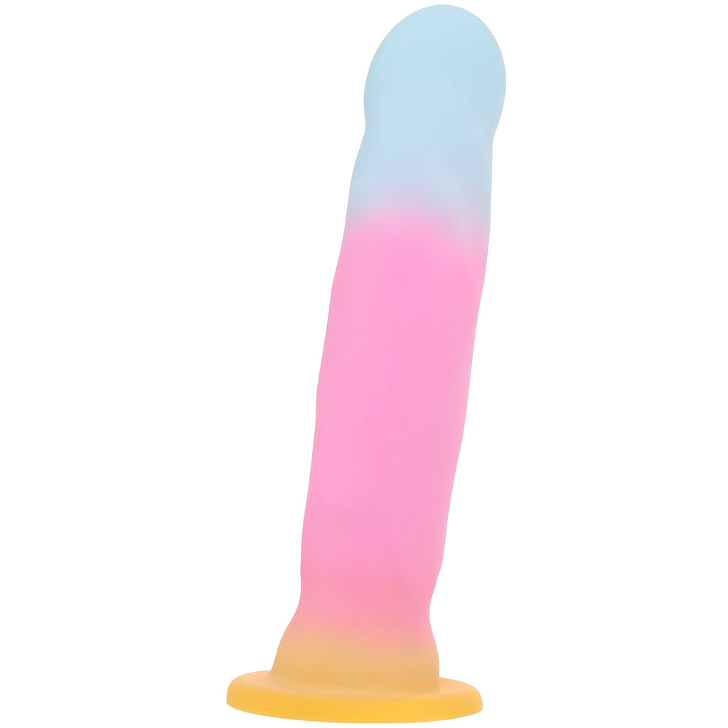 Avant Golden Dawn 6.5 Inch Dildo - Tophatter's Adult Sex Toys Online Dildo Sex Toys > G-Spot Dildos - Tophatter Daily Deals