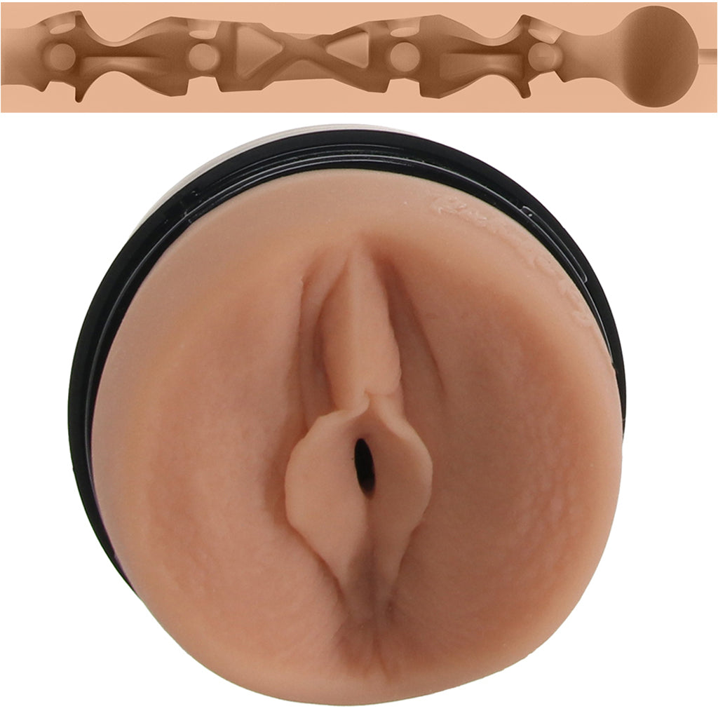 Main Squeeze Richelle Ryan ULTRASKYN Stroker - Tophatter's Adult Sex Toys Online Male Masturbators > Porn Stars - Tophatter Daily Deals
