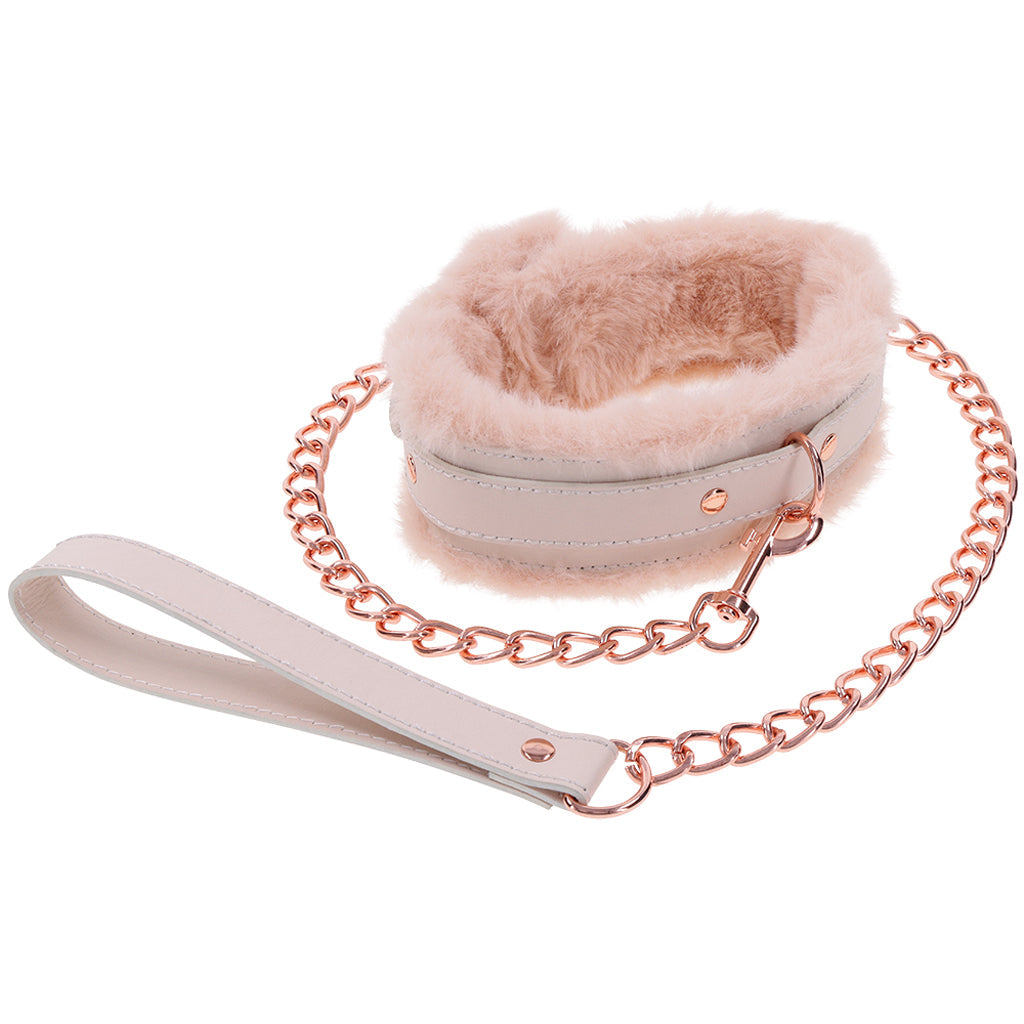 S&M Peaches 'n CreaMe Fur Collar and Leash - Tophatter's Adult Products Bondage and Fetish > Leashes and Collars - Tophatter Daily Deals