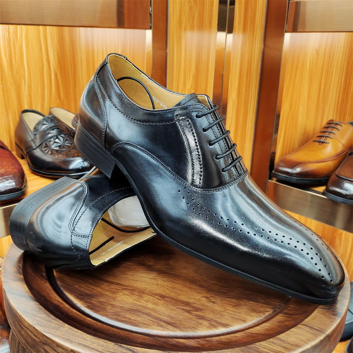 Men Pointed Toe Four Seasons Low-top Leather Shoes Leather Shoes - Tophatter Daily Deals