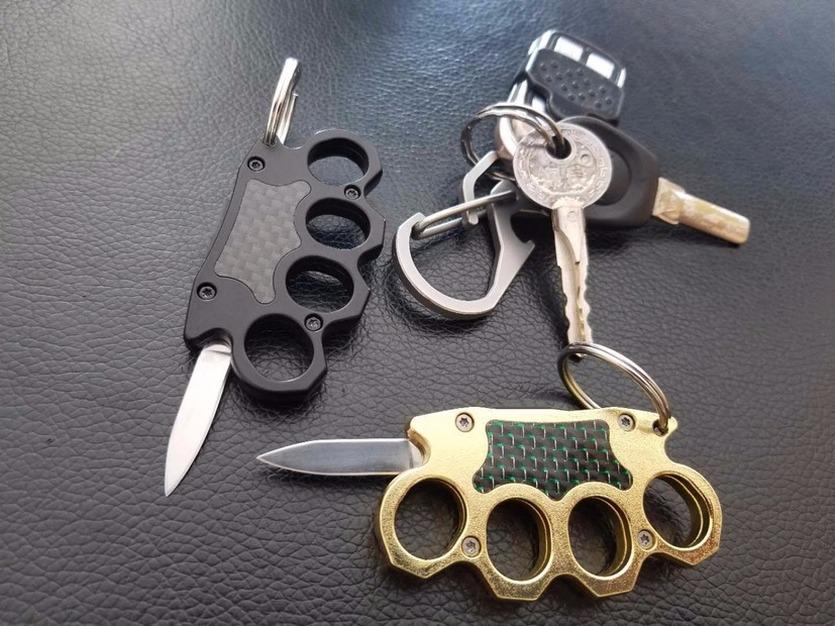 Mini Knuckle OTF Key Chain Knife Small Automatic Switchblade - Carbon Fiber Knife-OTF - Tophatter Daily Deals