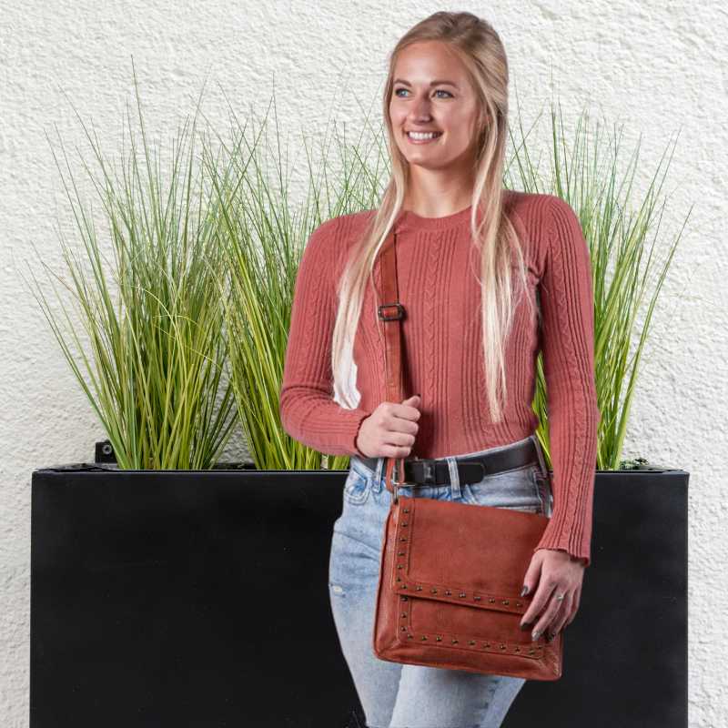 Monroe Concealed Carry Leather Crossbody Handbag Handgun Purses - Tophatter Daily Deals