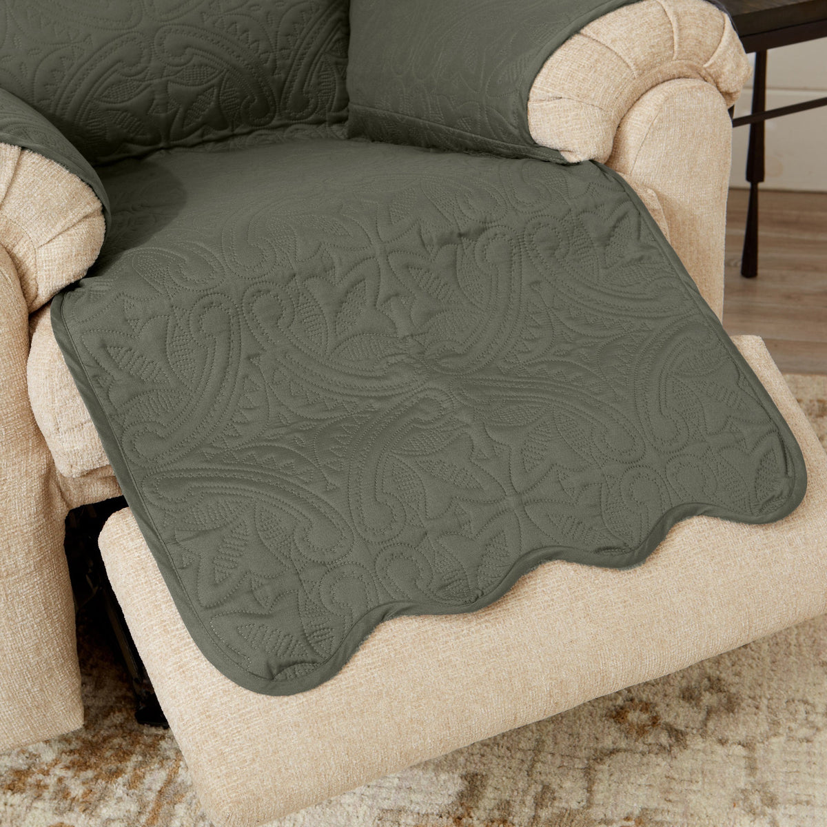 Medallion Solid Furniture Protector - Elenor Collection Furniture & Decor - Tophatter Daily Deals