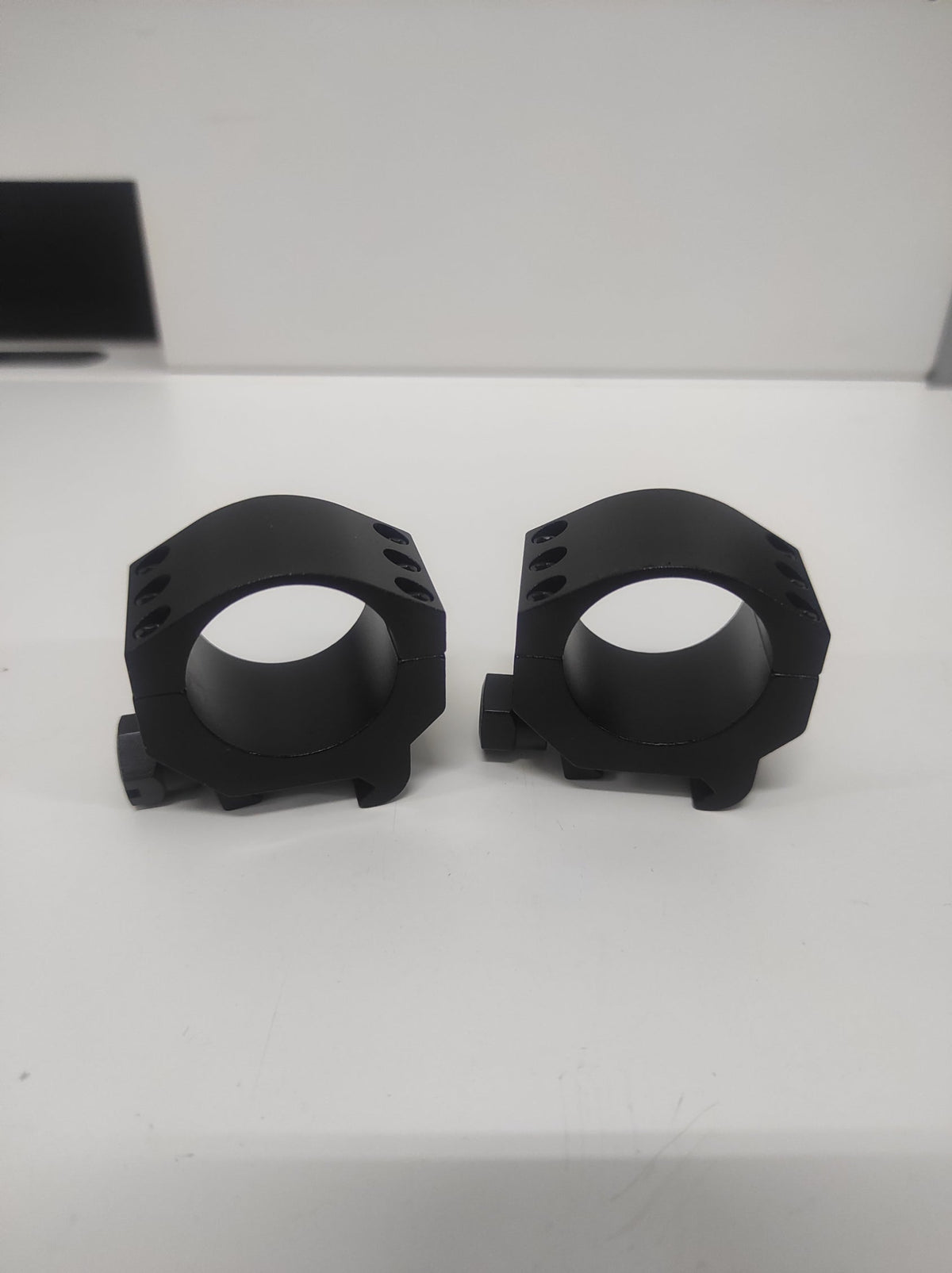 NIKKO STIRLING TAC-LOK RINGS, 30MM LOW PICATINNY - Tophatter's Army Deals OPTICS & SCOPES - Tophatter Daily Deals