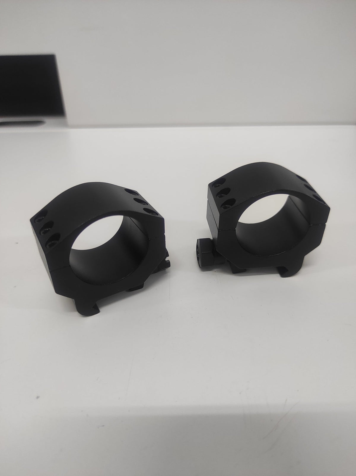 NIKKO STIRLING TAC-LOK RINGS, 30MM LOW PICATINNY - Tophatter's Army Deals OPTICS & SCOPES - Tophatter Daily Deals