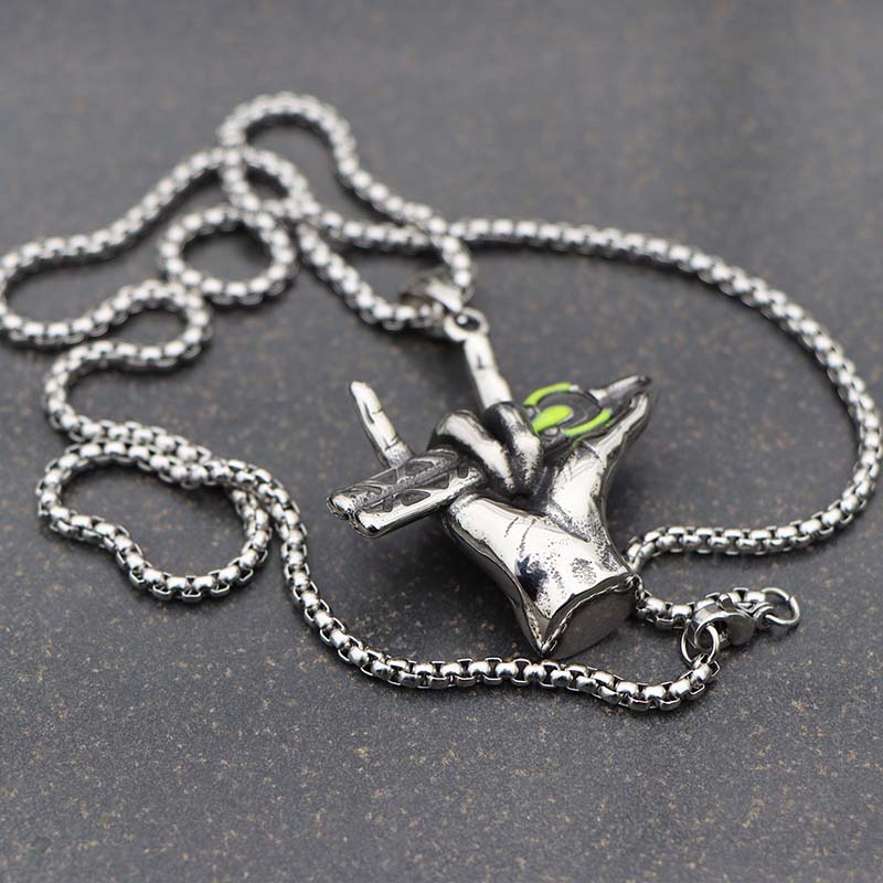 Octane Heirloom In Hand Limited Edition Necklace USA Stock - Tophatter Daily Deals