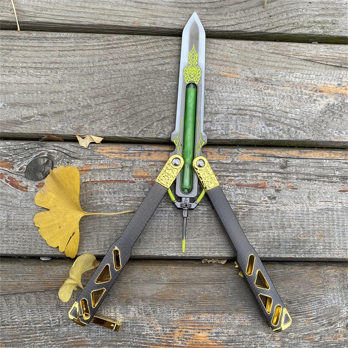 Octane Heirloom V3 Metal Replica USA Only - Tophatter Daily Deals