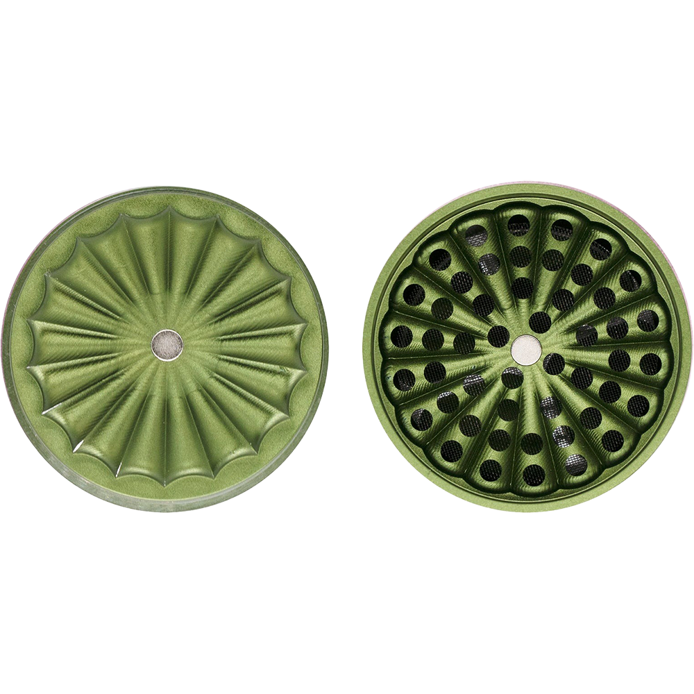 ONGROK Flower Petal Toothless Grinder | 5pc | 2.5" Grinders - Tophatter Daily Deals