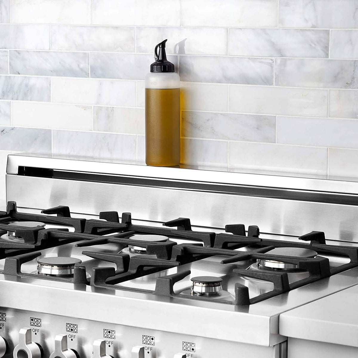 OXO Good Grips Chef’s Squeeze Bottle Kitchen Tools & Gadgets - Tophatter Daily Deals