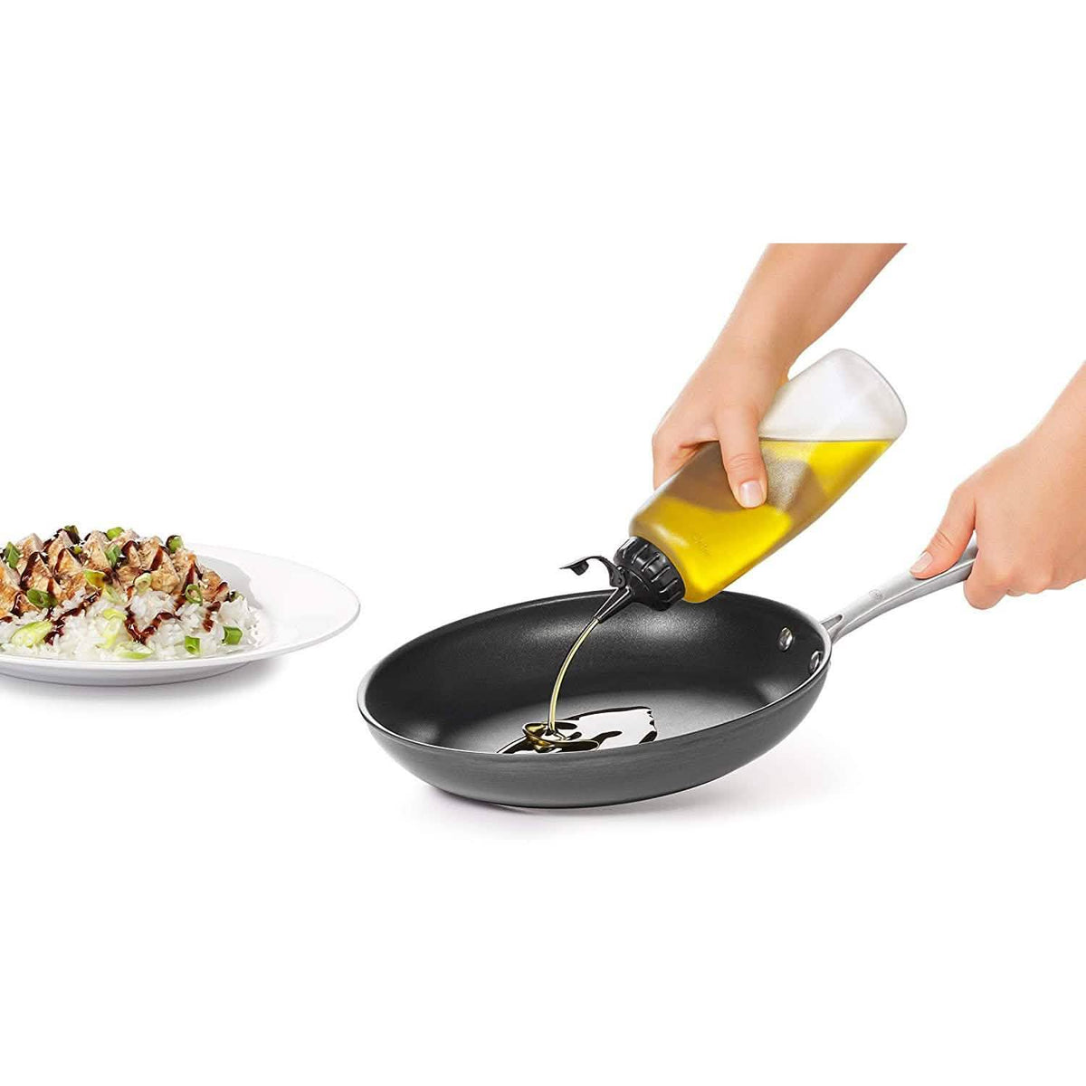 OXO Good Grips Chef’s Squeeze Bottle Kitchen Tools & Gadgets - Tophatter Daily Deals