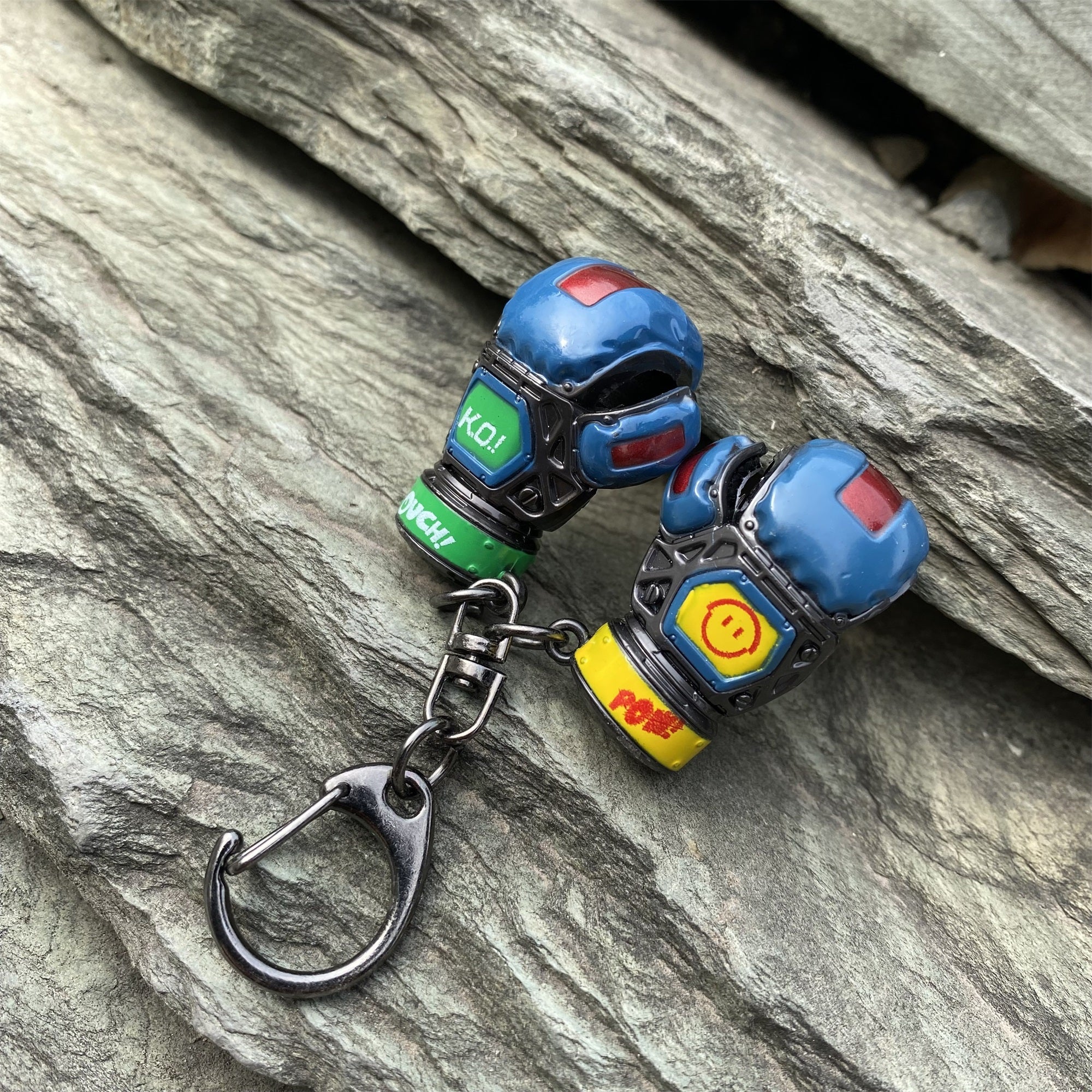 Mini Scale Bloodhound Wraith Gibraltar Mirage Wattson Crypto Valkyrie Heirloom Metal Crafts - Tophatter Daily Deals