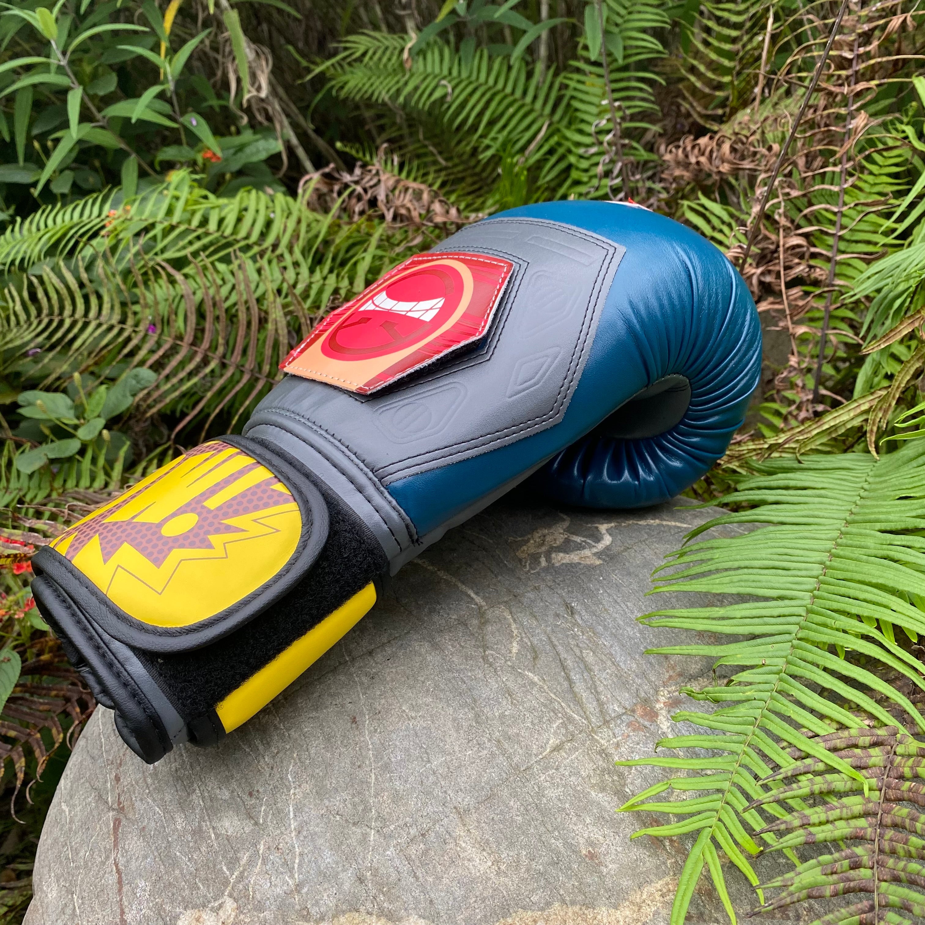 Pathfinder Heirloom Real Functional Pathfinder Boxing Gloves - Tophatter Daily Deals