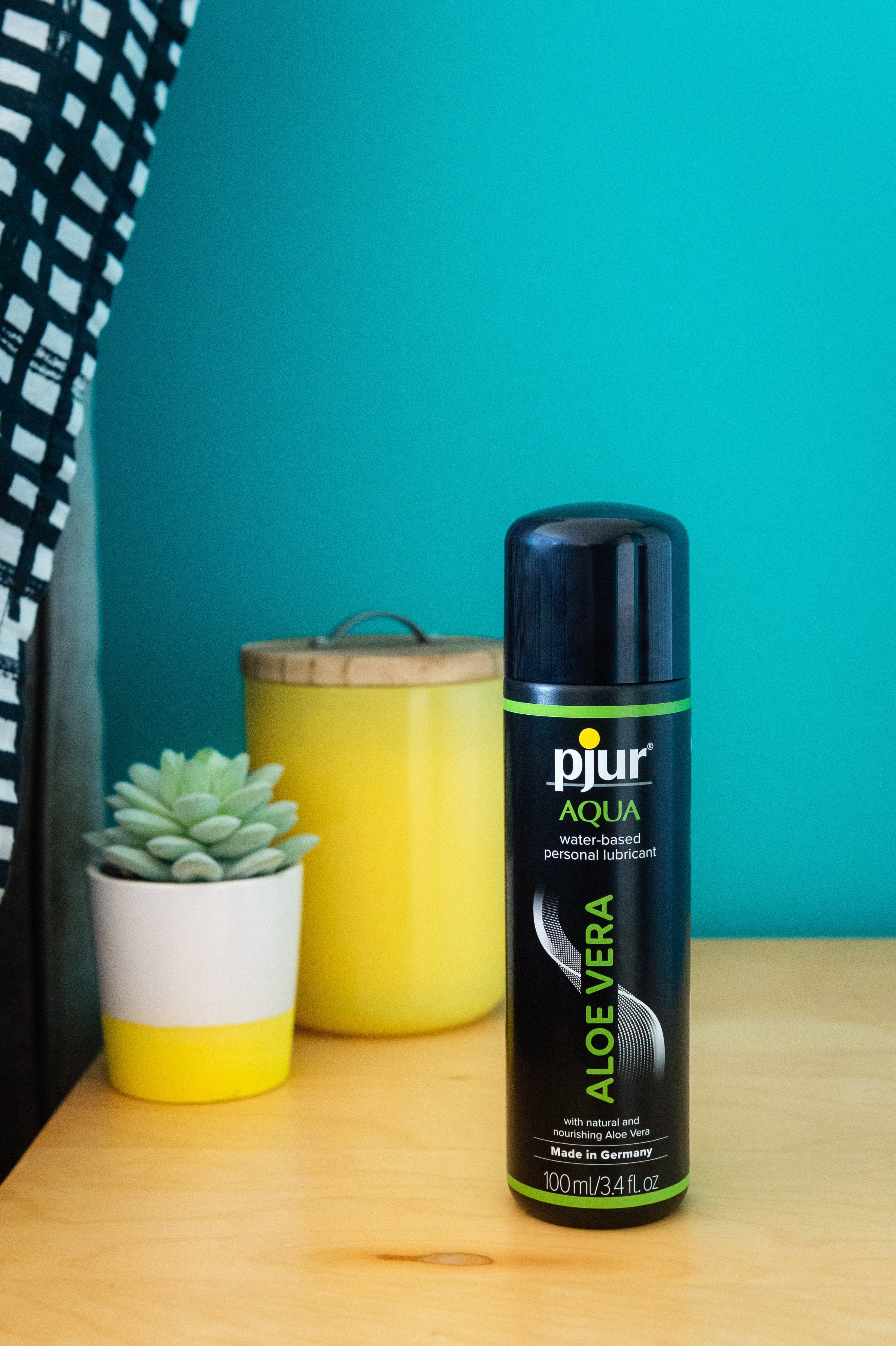 Pjur - Aqua Aloe Water Based Lubricant - 100ml Liquid - Tophatter Daily Deals