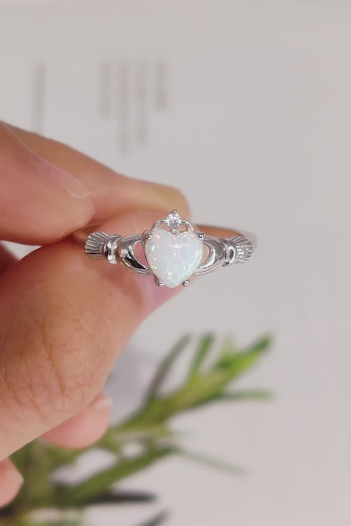 925 Sterling Silver Heart Opal Ring