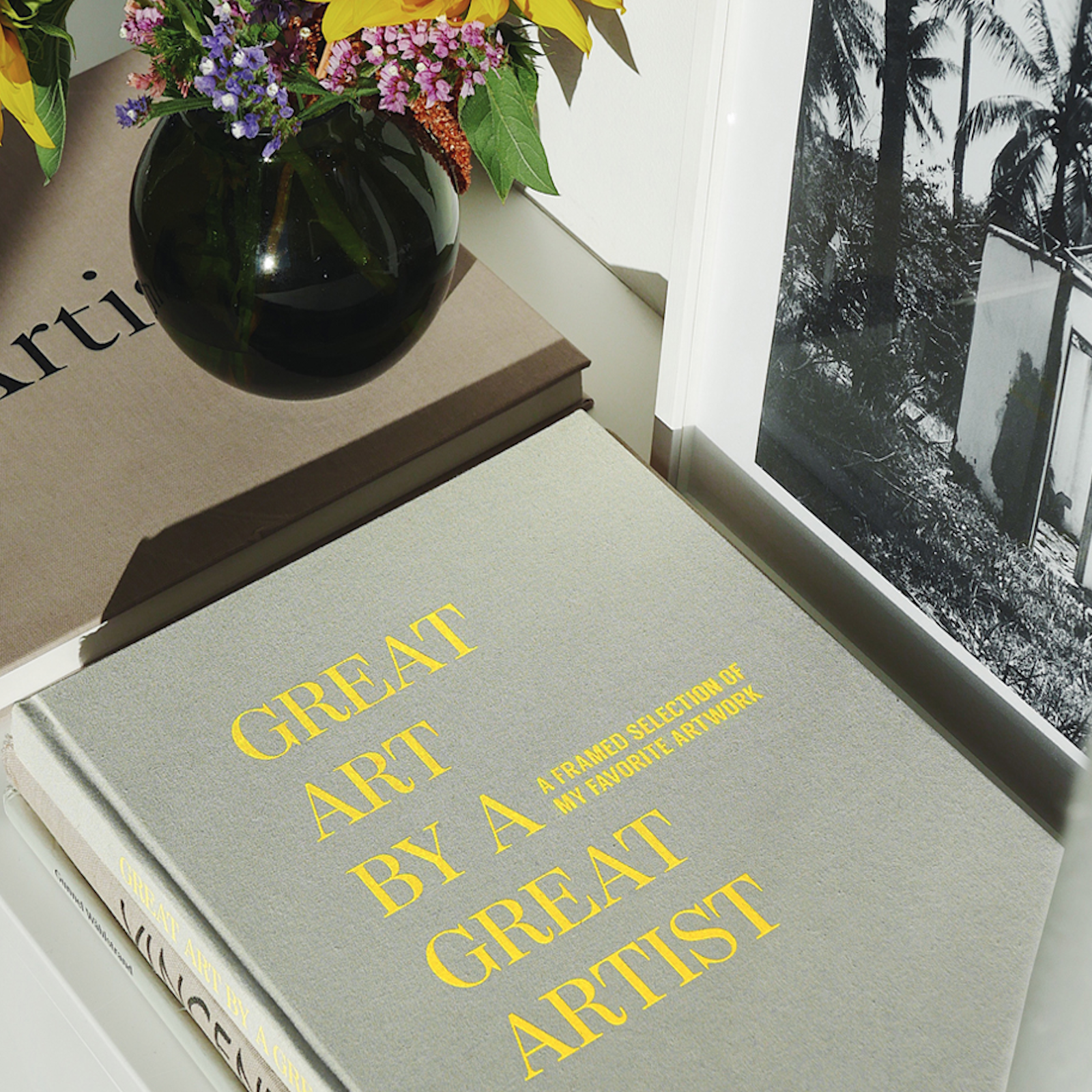 Frame Book - Great Art (Beige) - Tophatter Daily Deals