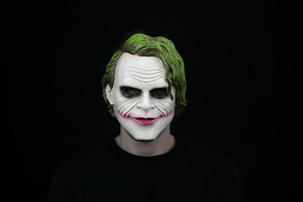 Batman: The Dark Knight – Joker Mask Mask - Tophatter Daily Deals