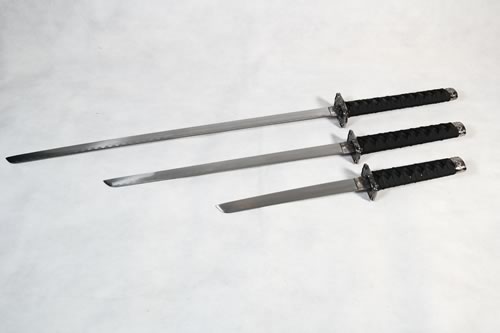 "Tatsu" Triple Set Display (Straight Blade) Katana