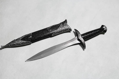 The Lord Of The Rings - Sting Collectible (28cm, Black) Sword - Tophatter Daily Deals