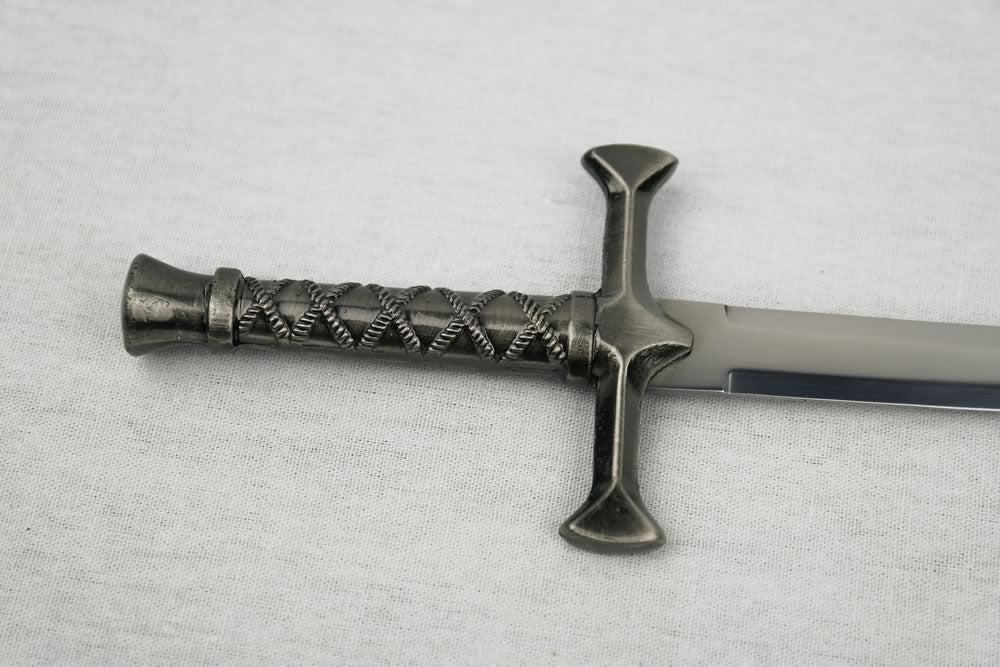 Game Of Thrones - Arya Stark's Needle Collectible (21cm) Collectible Merchandise - Tophatter Daily Deals