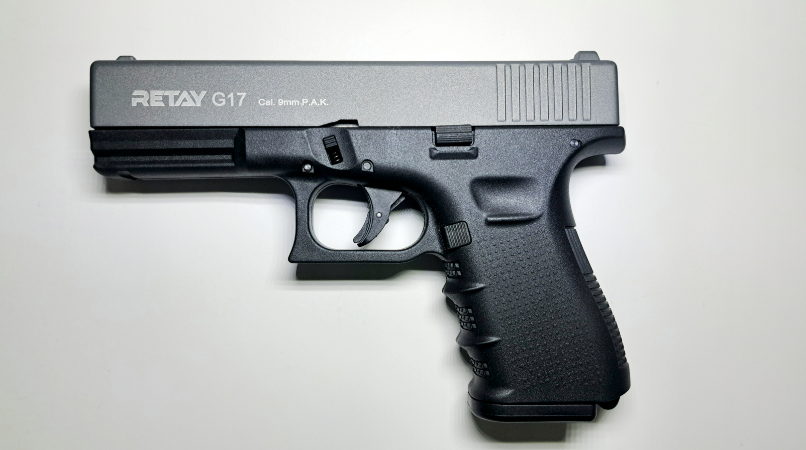 RETAY G17 BLANK GUN - FUME - Tophatter's Army Deals BLANK GUNS - Tophatter Daily Deals
