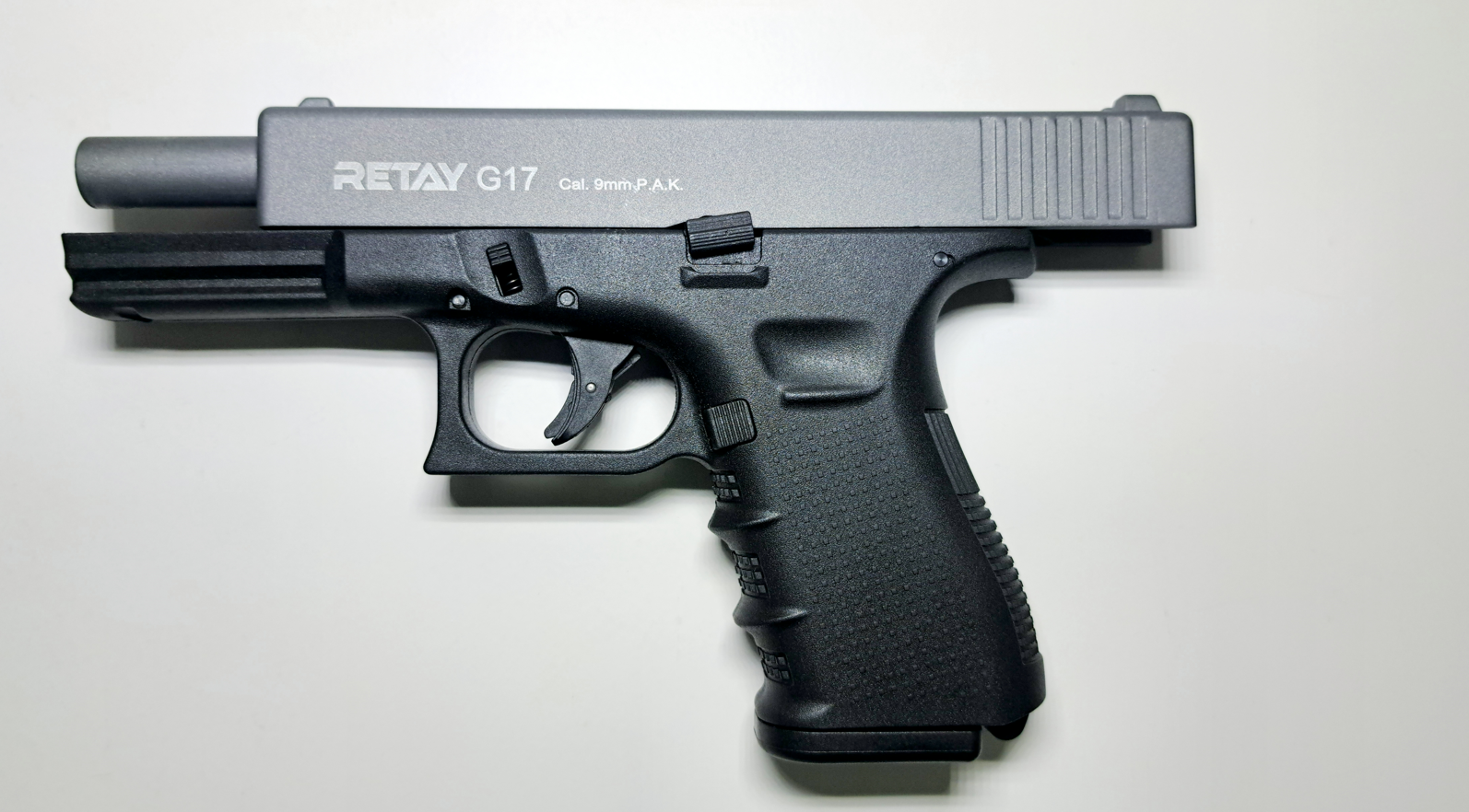 RETAY G17 BLANK GUN - FUME - Tophatter's Army Deals BLANK GUNS - Tophatter Daily Deals