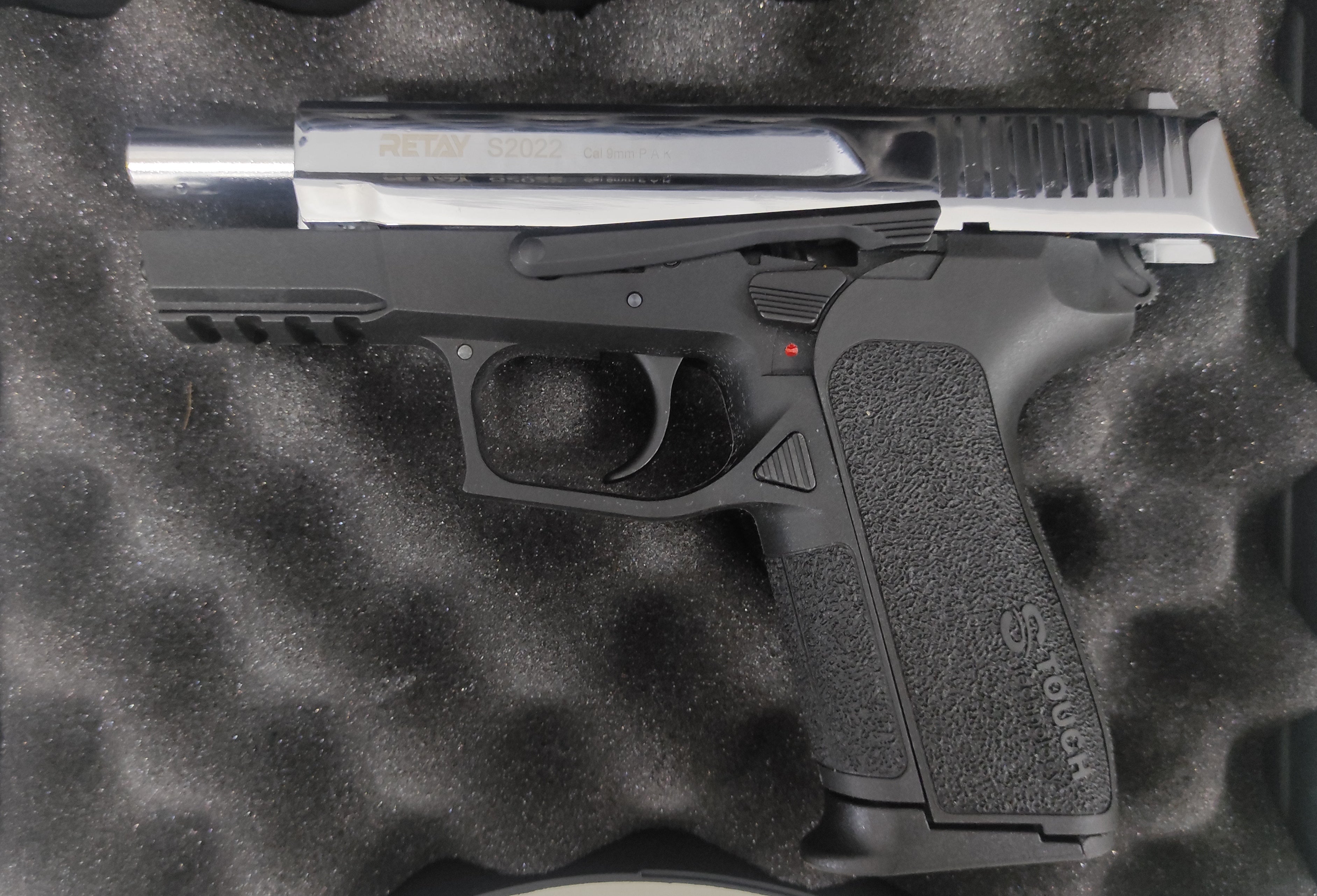 RETAY S2022 BLANK GUN - SHINY CHROME - Tophatter's Army Deals BLANK GUNS - Tophatter Daily Deals