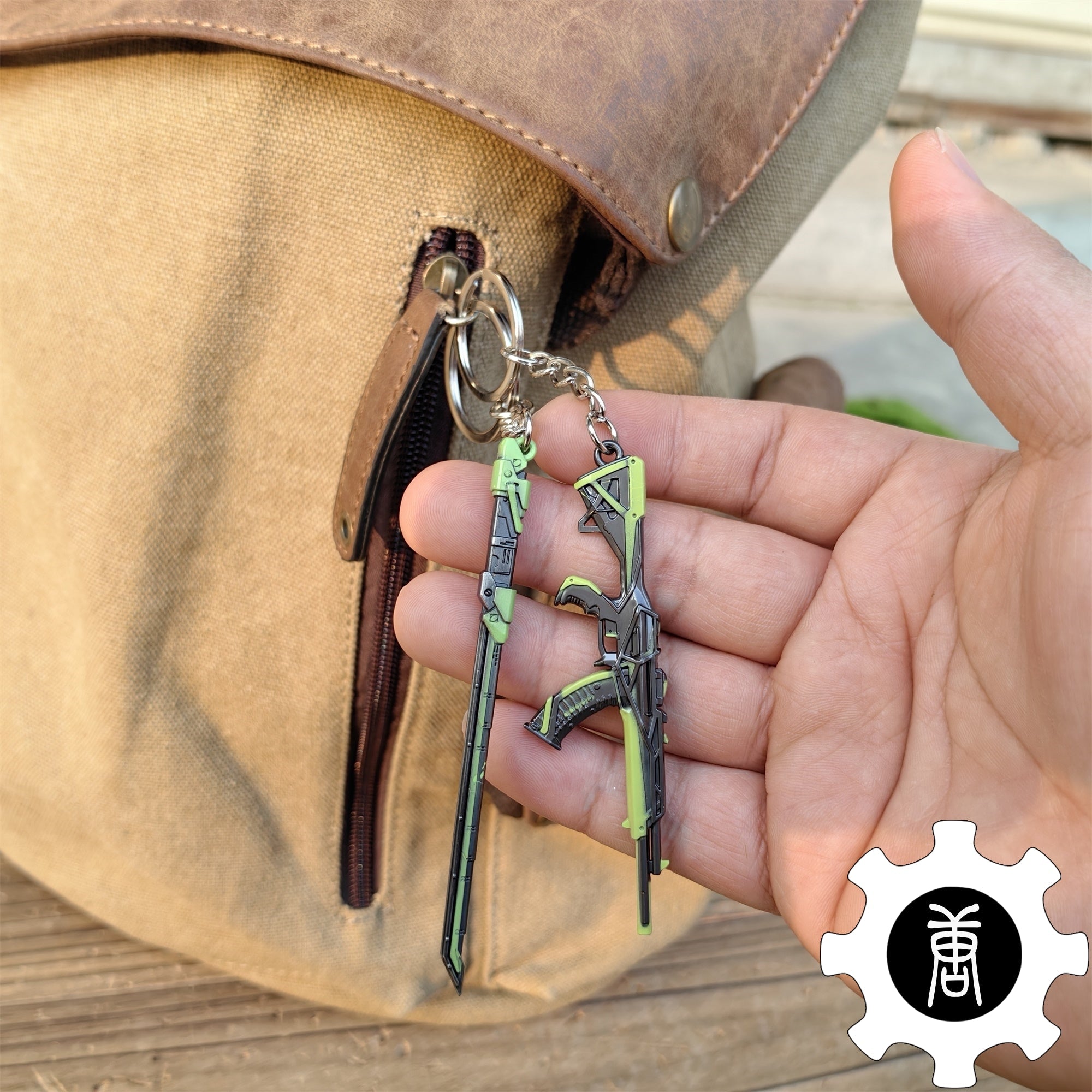 RGX 11z Pro Vandal Blade Green Pendant Gamer Gift 2 In 1 Pack - Tophatter Daily Deals