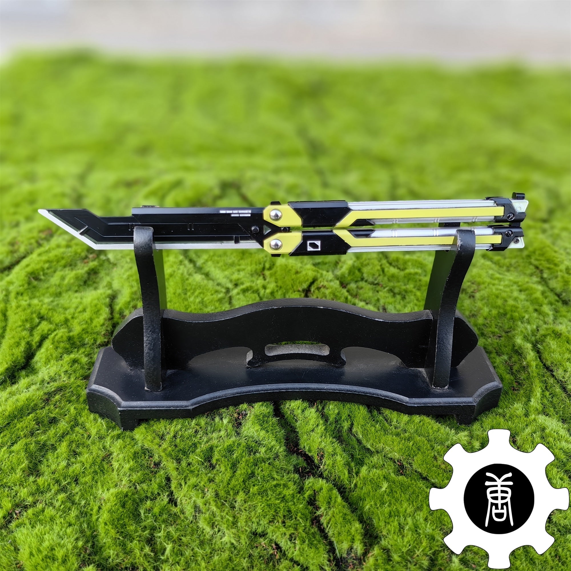 RGX Knife Metal Blunt Blade Butterfly Trainer USA Only Green & Stand A - Tophatter Daily Deals