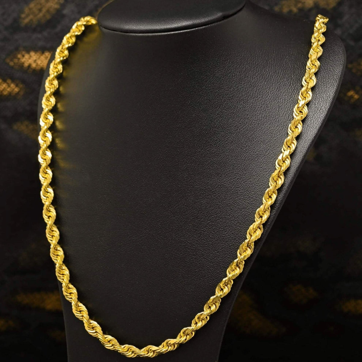 Rope Chain in Yellow Gold - 8mm Necklaces - Tophatter Daily Deals