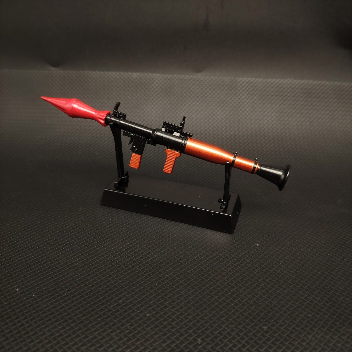 RPG-7 Rocket Launcher Miniature Military - Tophatter Daily Deals