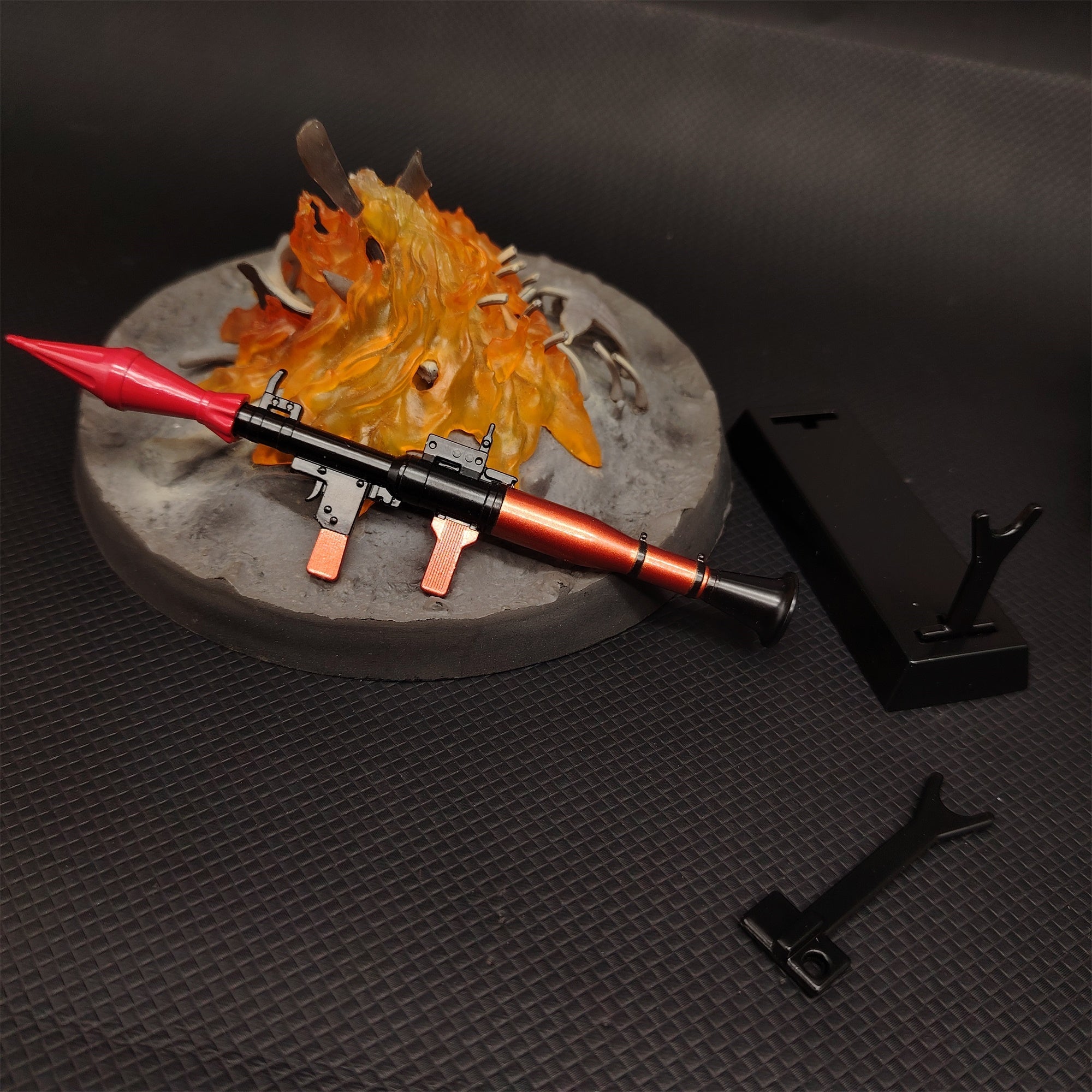 RPG-7 Rocket Launcher Miniature Military - Tophatter Daily Deals