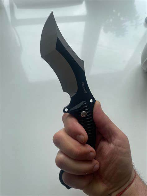RUIKE KNIFE F181-B1 BLACK/SILVER - Tophatter's Army Deals KNIVES - Tophatter Daily Deals