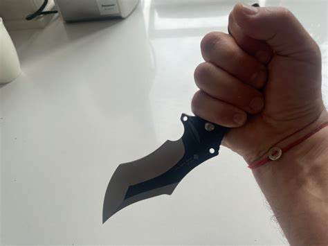 RUIKE KNIFE F181-B1 BLACK/SILVER - Tophatter's Army Deals KNIVES - Tophatter Daily Deals