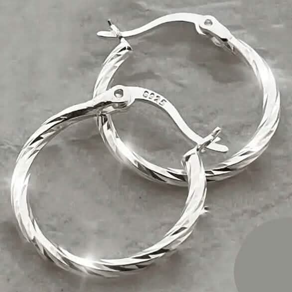 S925 Sterling Silver Geometric Twist Circle Hoop Earrings Earrings - Tophatter Daily Deals