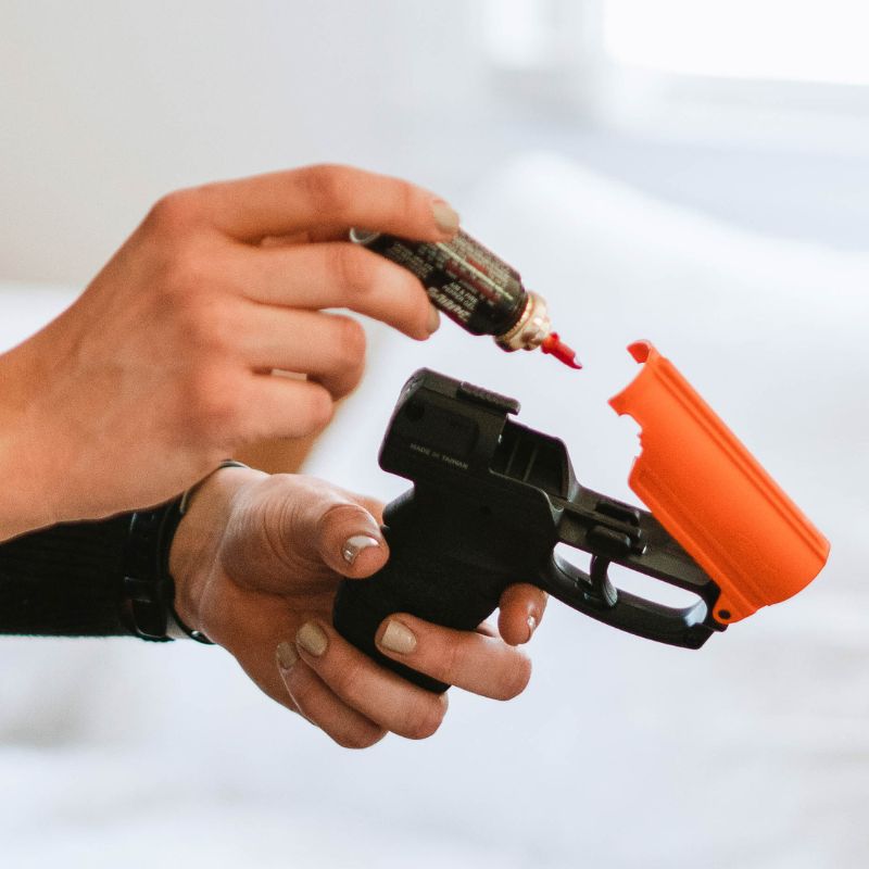Sabre Aim and Fire Pistol Grip Pepper Gel Gun Pepper Spray - Tophatter Daily Deals