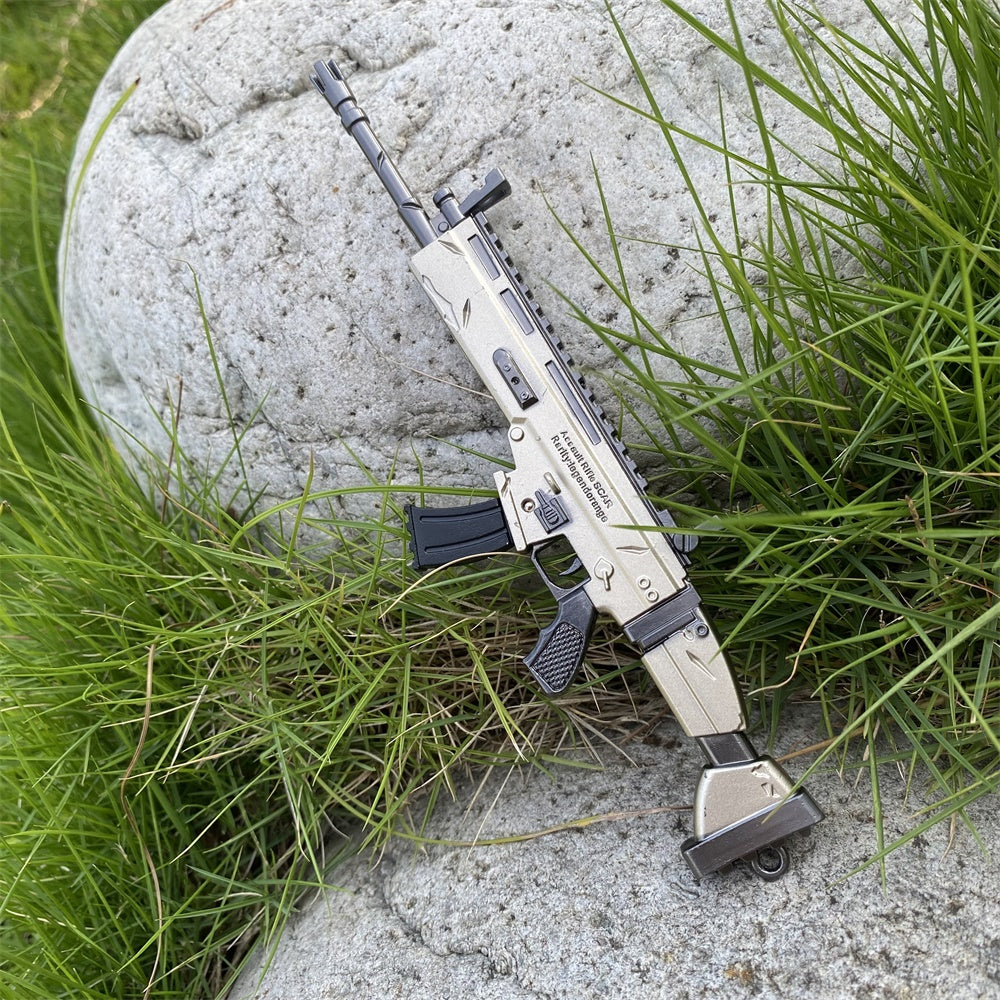 Miniature Metal Scar Assault Rifle 17CM/6.7" - Tophatter Daily Deals