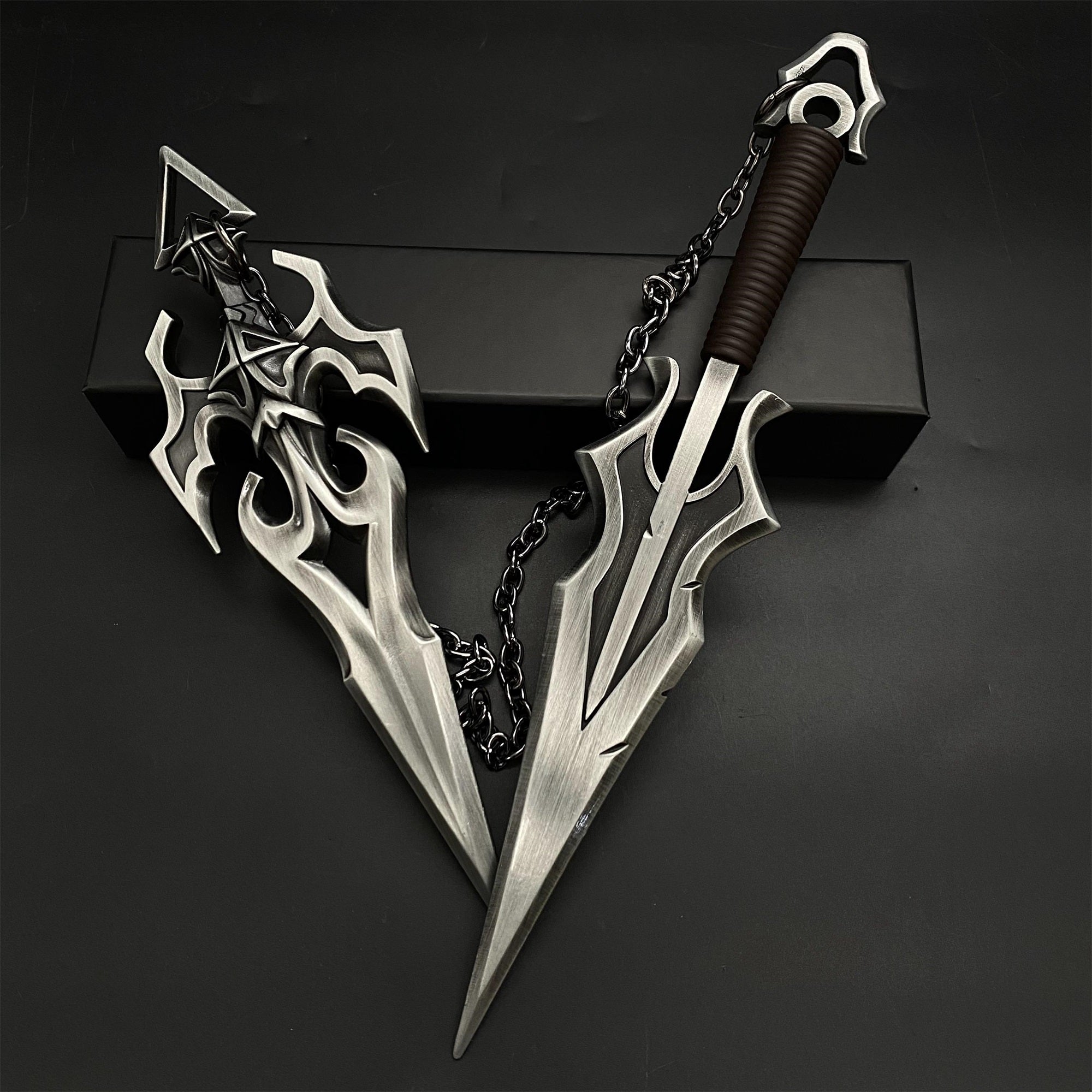 IRL MK Scorpion Kunai Metal Replica - Tophatter Daily Deals