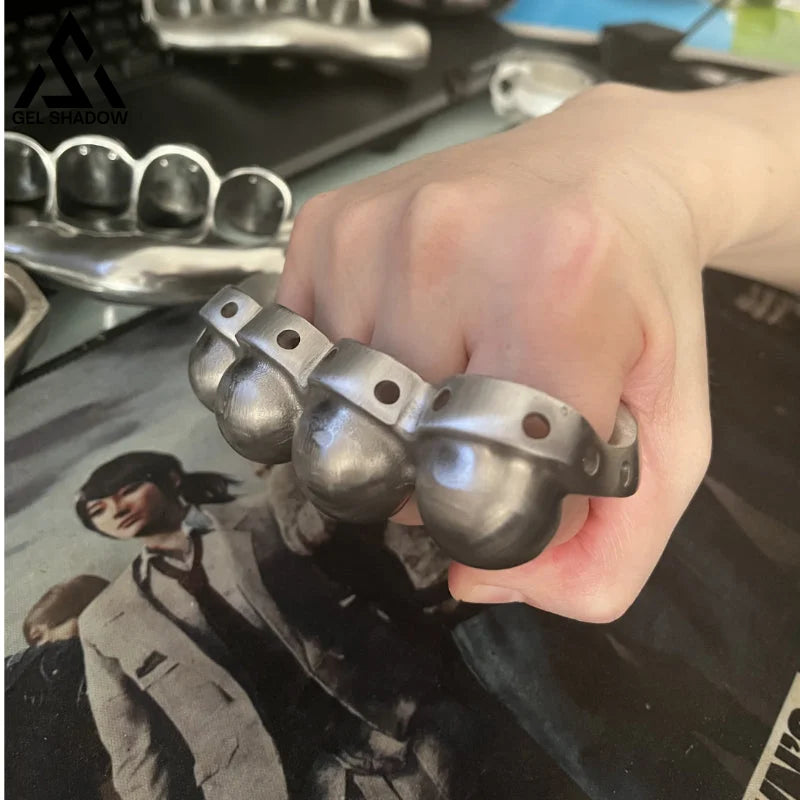 Self-defense four-finger iron fist-GS144 BRASSKNUCKLE - Tophatter Daily Deals