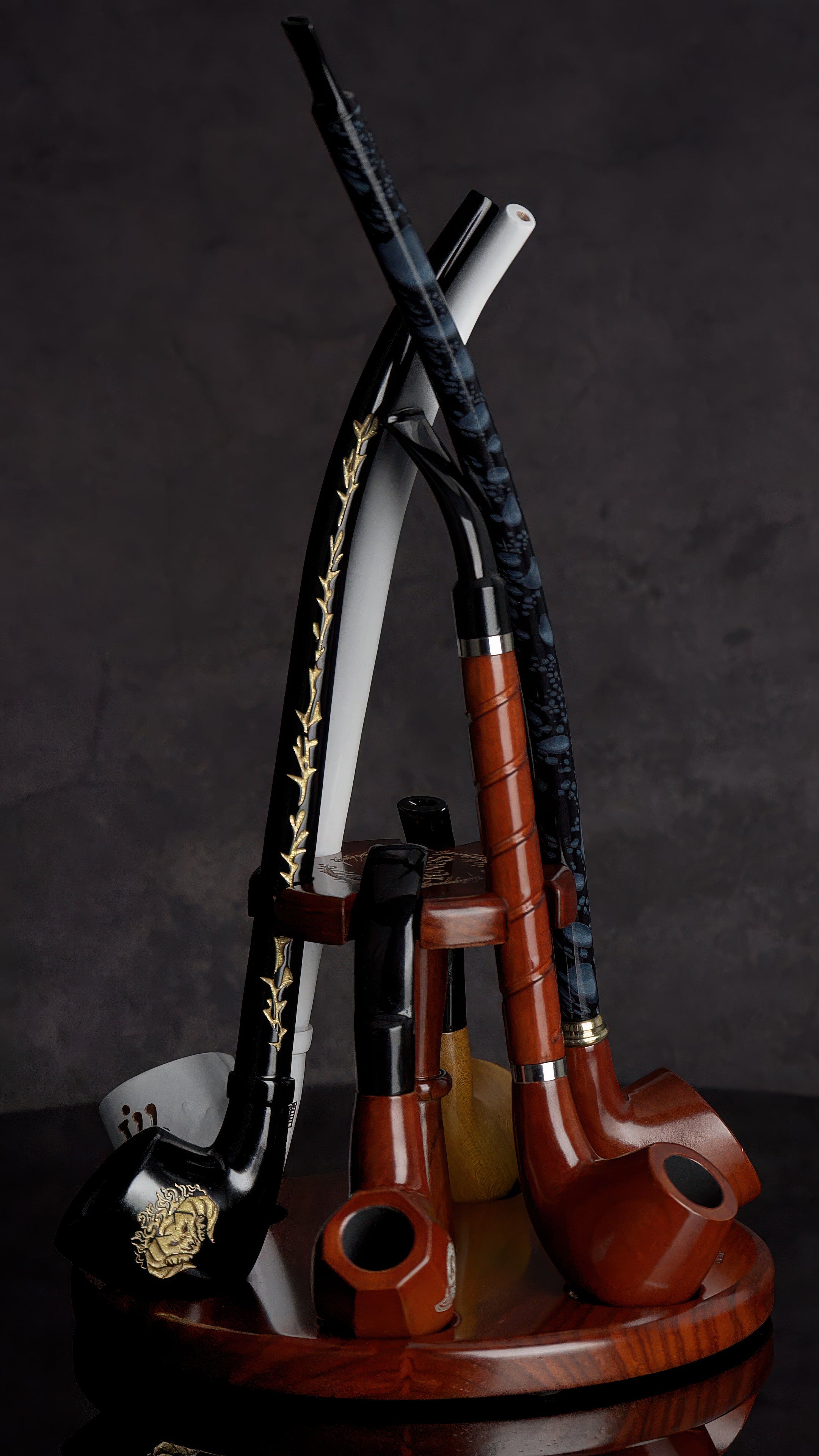 COUNCIL OF ELROND™ Multi-Pipe Wood Display Stand | Shire Pipes™ x The Lord of the Rings™ Traditional Pipes - Tophatter Daily Deals