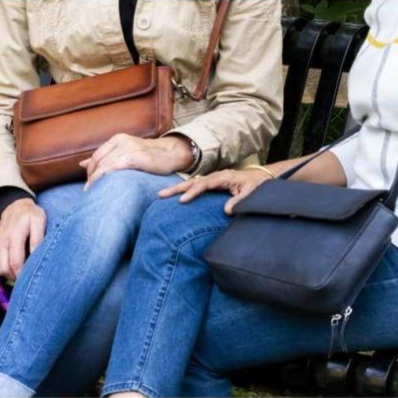Smith & Wesson Leather Dynamic Crossbody Concealed Carry Handbag Handgun Purses - Tophatter Daily Deals